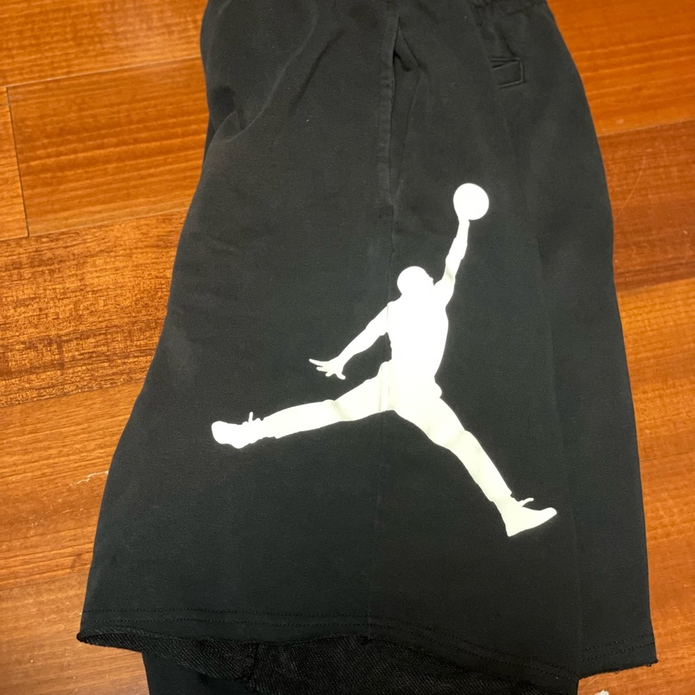 Preowned Men’s Jordan Black Shorts Size XL